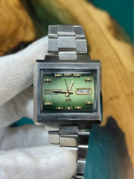 2ade84ec-202f-423e-9a27-f154a8638d15