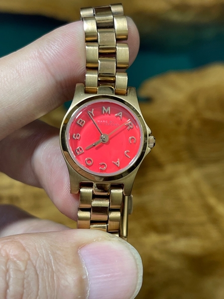 4648c1c9-6732-468b-8942-a9abd8764d63