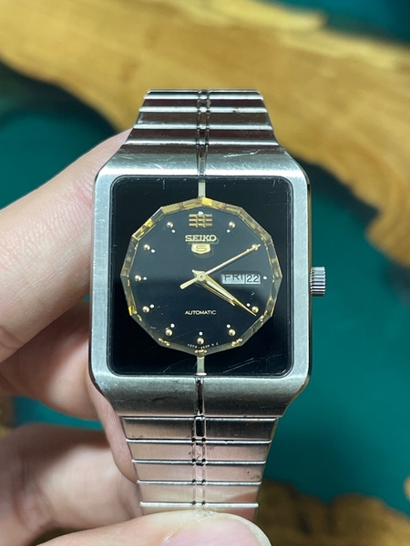 4c1c2f53-74a0-44f1-a329-53daae449da7