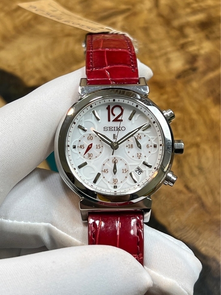 5bd2b649-2145-4d9e-bd67-b09070524d8d