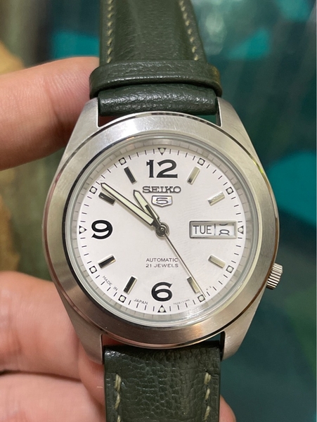 abfab702-857f-4f47-8a05-eea128aa750f