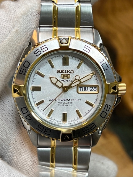 b67b2e85-50ab-4eb6-a34a-31cac1a3d89b