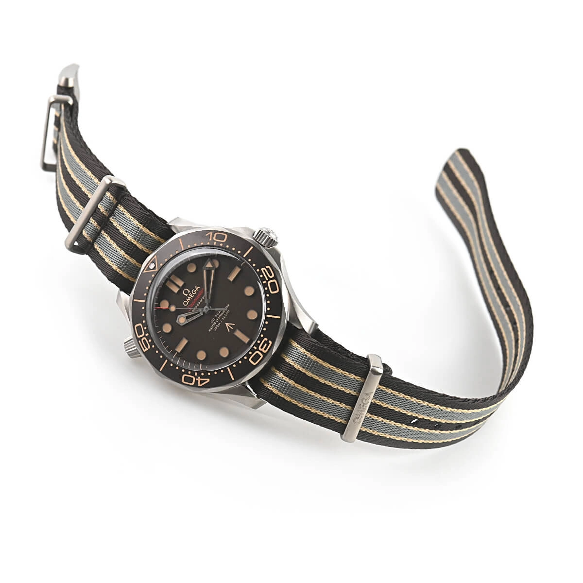 617618001-9620bebb220542649106c9ca804b7139