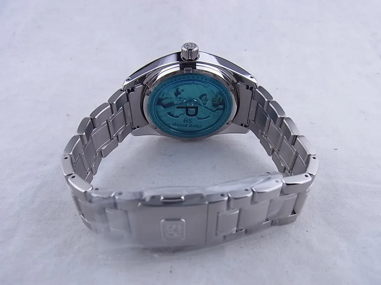 1220115850-5dfc38eabf19a