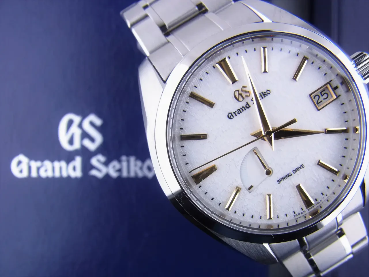 1220115851-5dfc38eb446a3