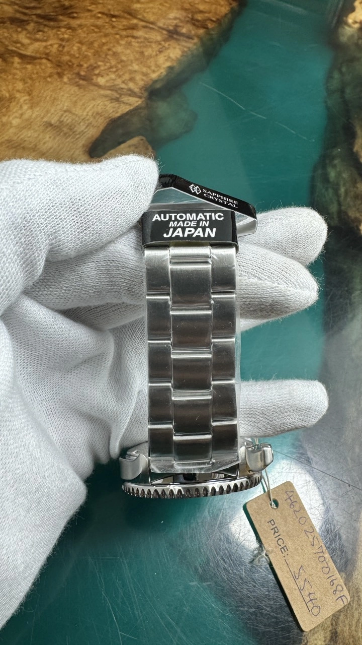 z5111198542951-4d788051ede63d925c69960af4197e35