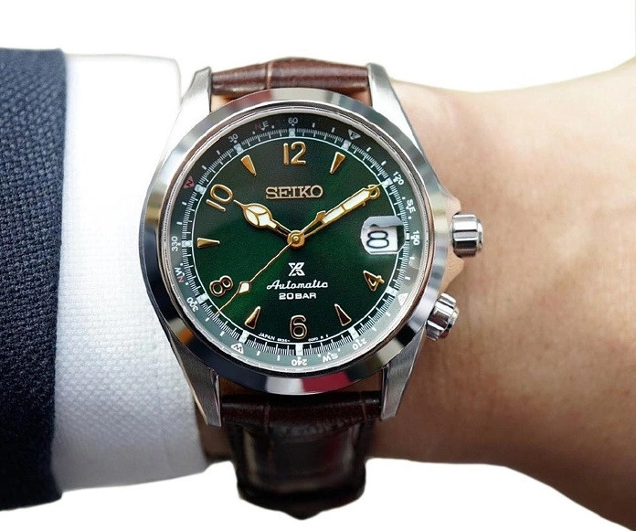 dong-ho-seiko-alpinist-2