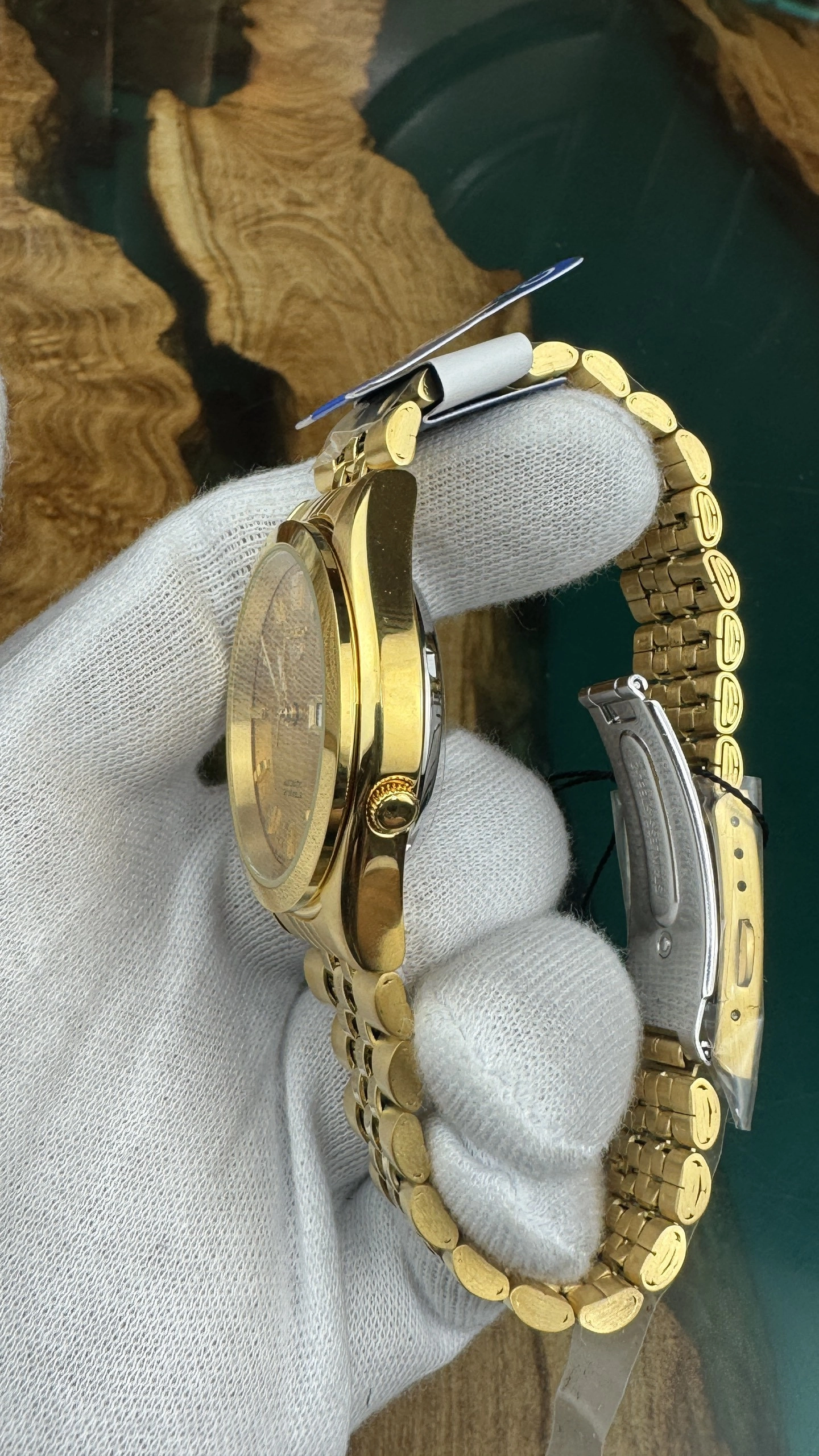 z5188567475018-6771df33d544ef98338169450c06170c