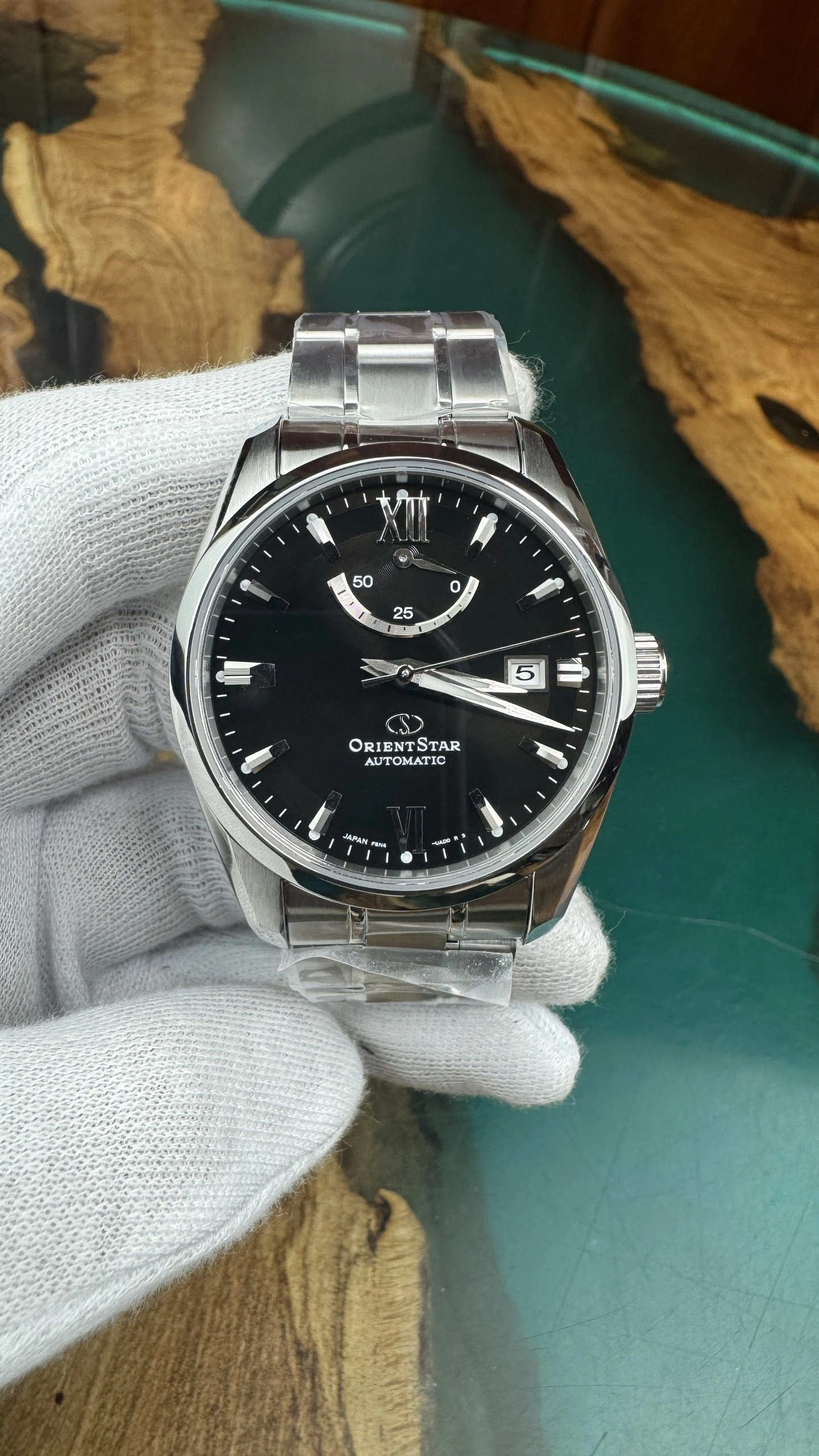 z5189185288395-c8bb5de5ee37f816ac7d8a57b858a857