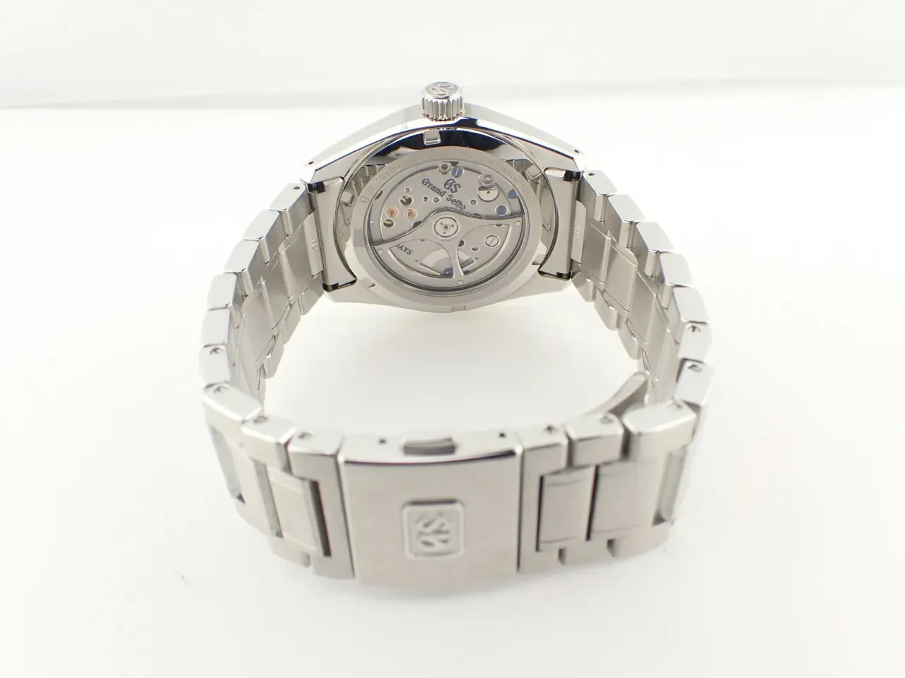 0607105531-647fe3937acab