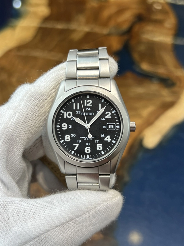 SEIKO 7N42-8260 SBCA001 ミリタリーウォッチ アメリカ軍 Seiko 