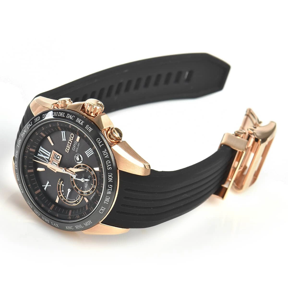 555061001-fad2a885773b4c03874d11aa5af66249