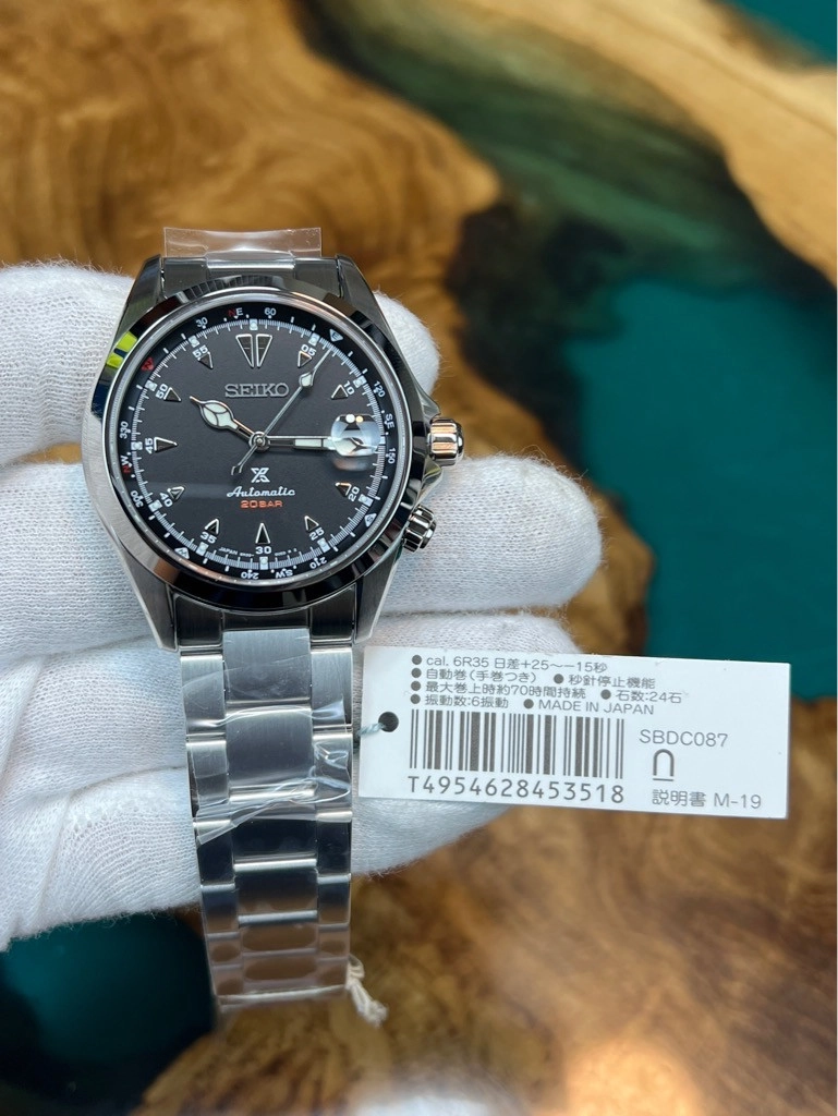 73db7cfa-e747-43b2-aa3e-4d4f88bad781