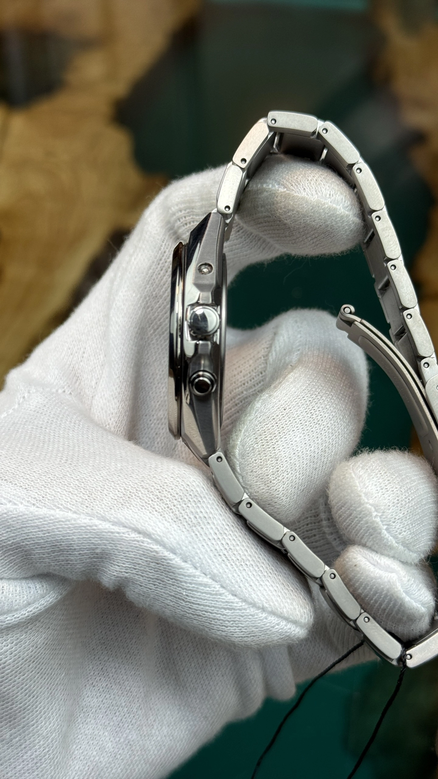 z5215040133856-fde280345fb02700dd1f07431b6adde7