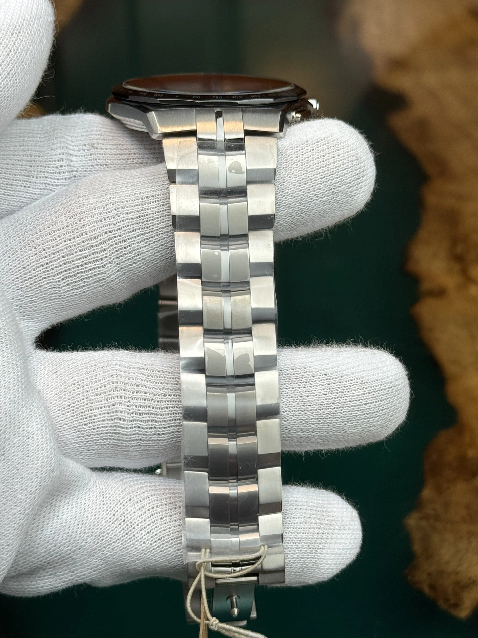 z5245468443538-111c152d43cee6e544150c1f0944c8be-min