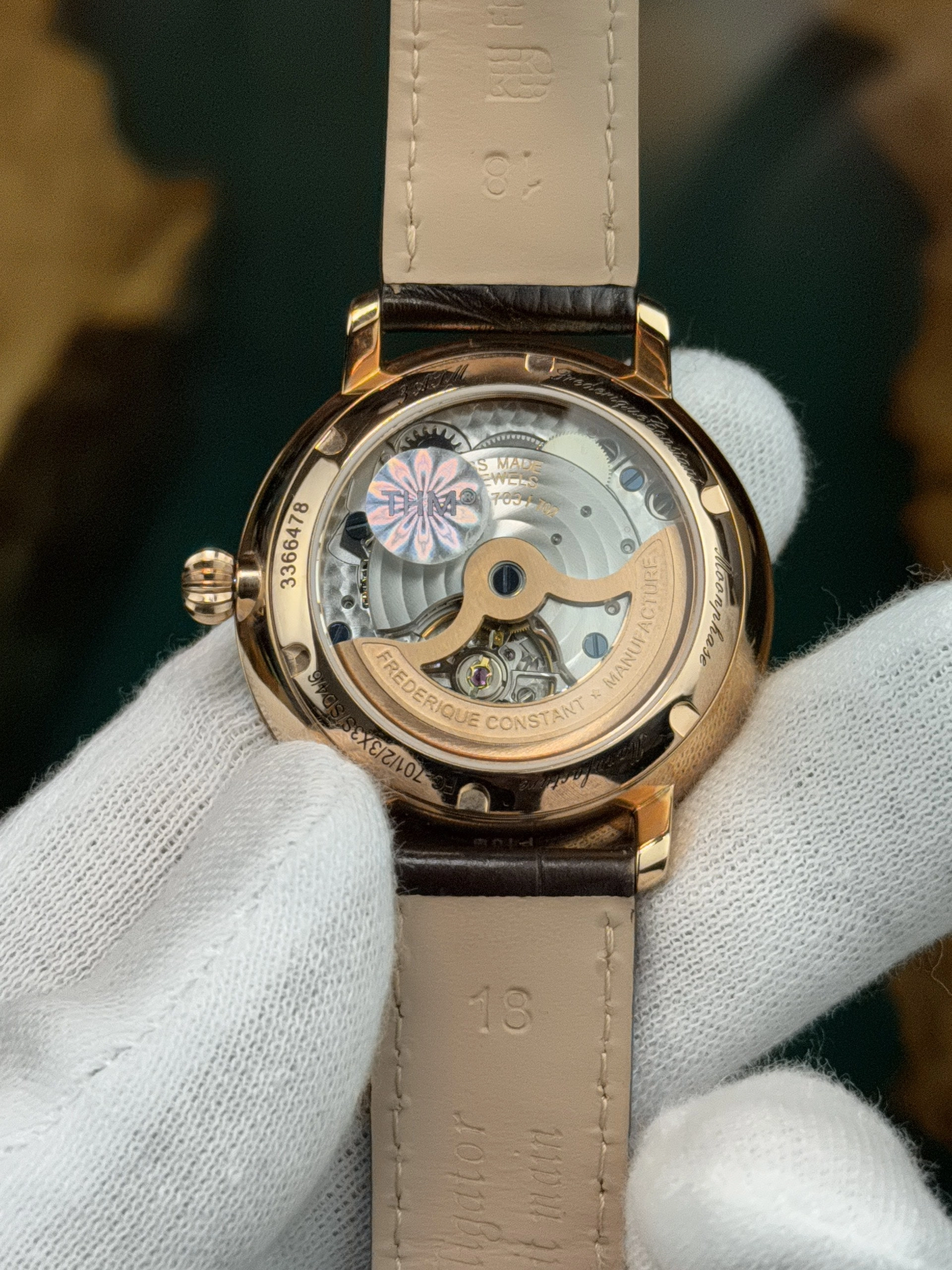 z5281869708481-881957fa37c09b5b701e2f9e9f821433-min