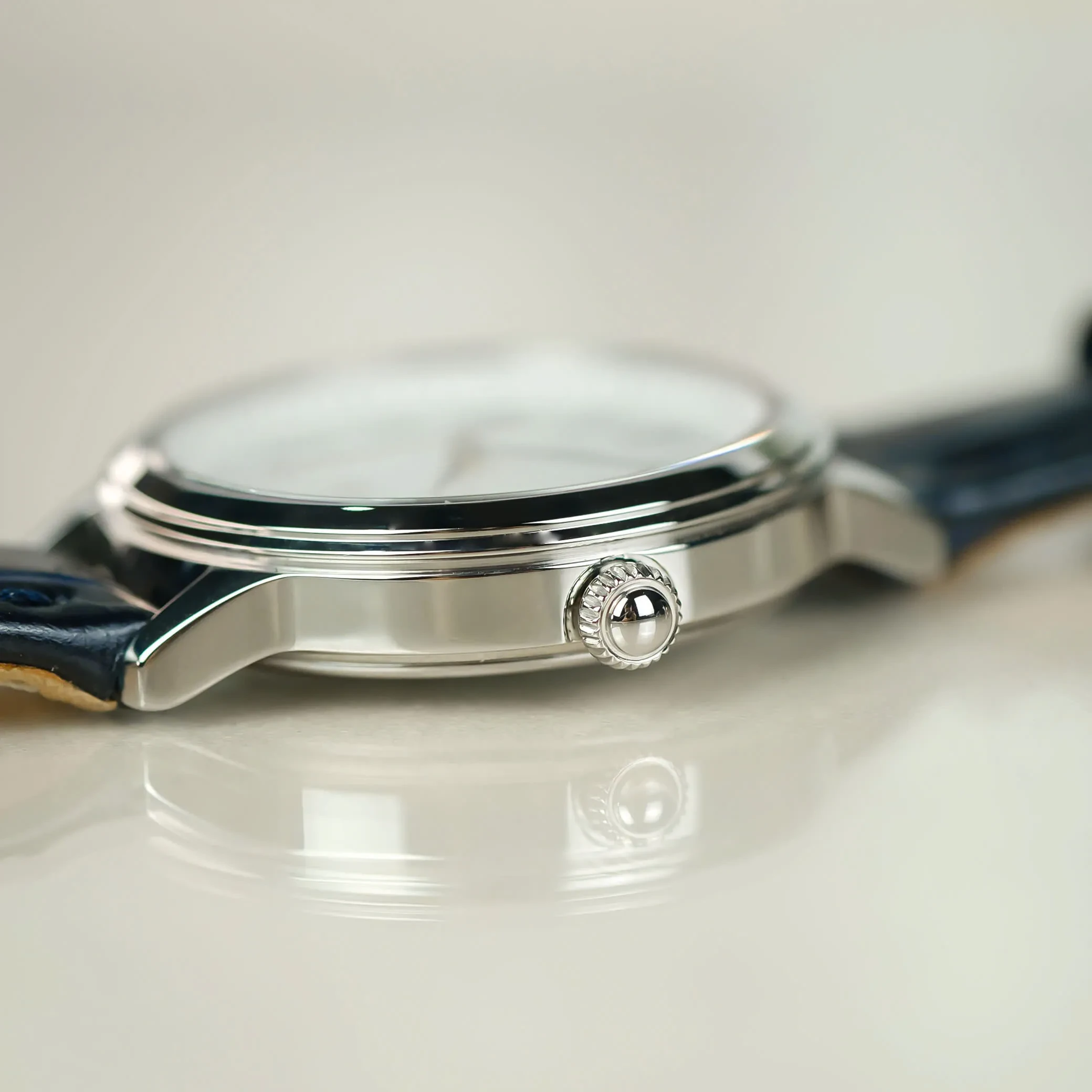 dong-ho-nu-orient-rn-wg0009s-chinh-hang-may-quartz-kinh-saphire-chong-xuoc-3