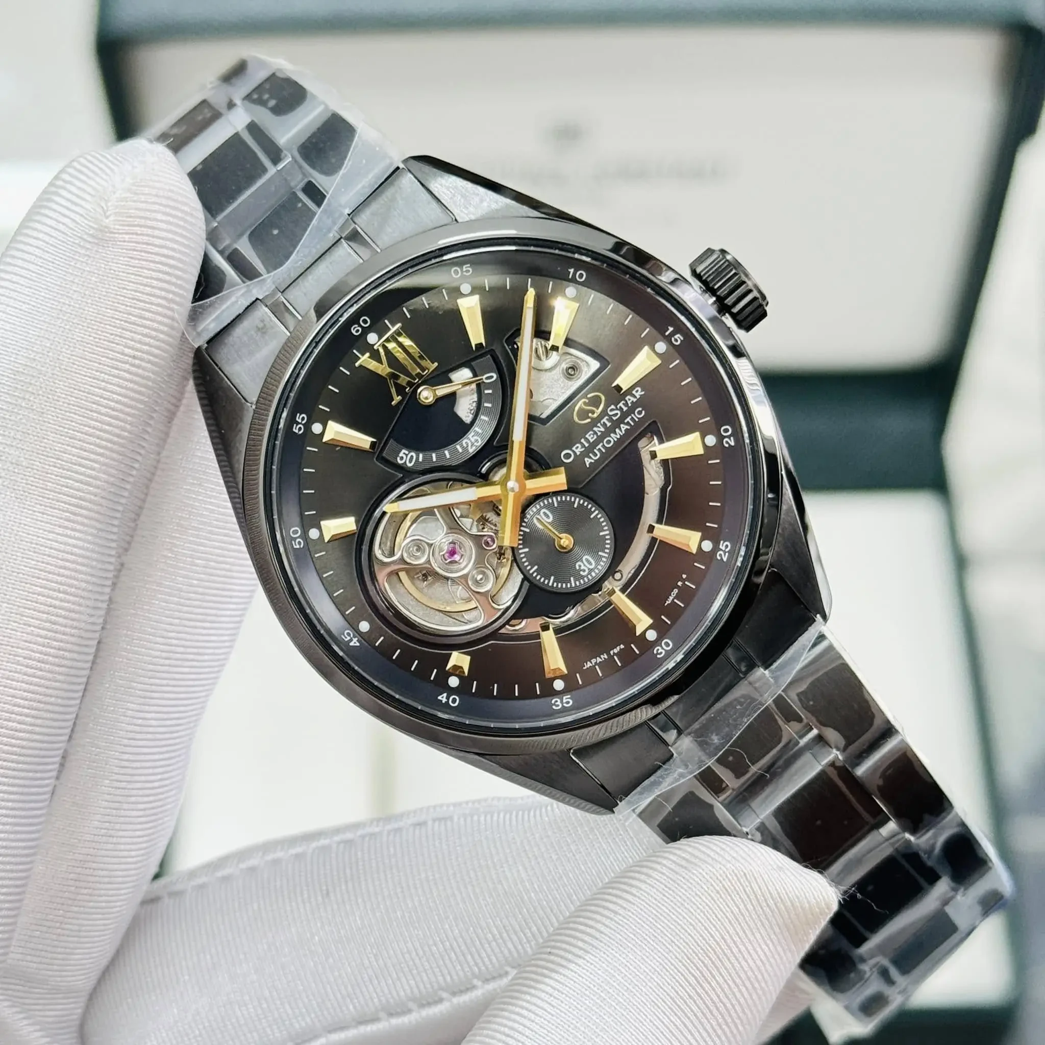 orient-star-contemporary-modern-skeleton-rk-av0129b-4