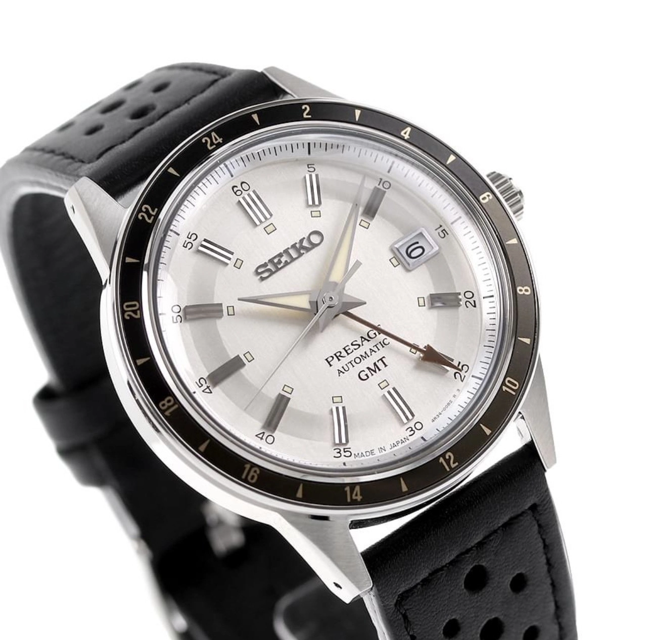 z5558862700335-027381fb84a16607fe54549905011fb2