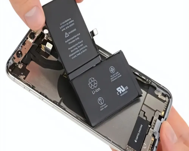 pin-iphone-14-plus-tai-fumobile
