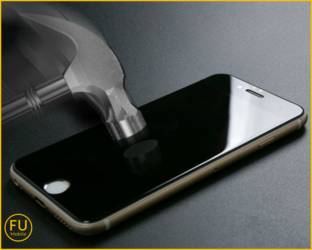 Dán kính cường lực sẽ giúp bảo vệ bề mặt kính mới khỏi những tác động bên ngoài