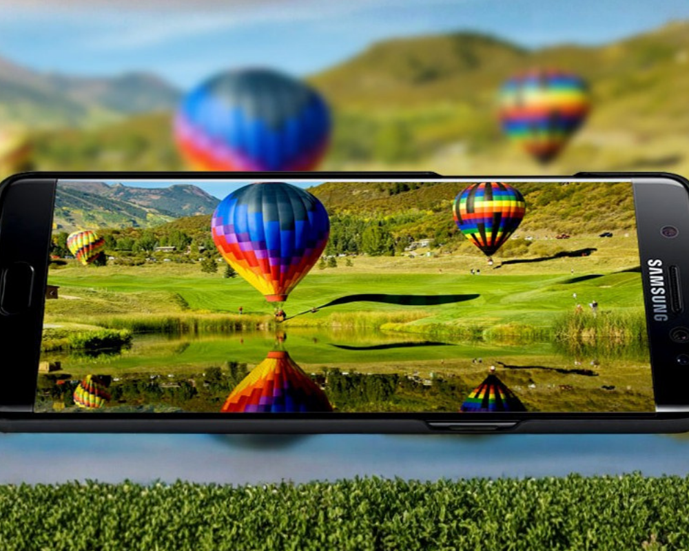 Màn hình AMOLED là màn hình cho màu sắc đẹp, rõ nét và tiết kiệm pin