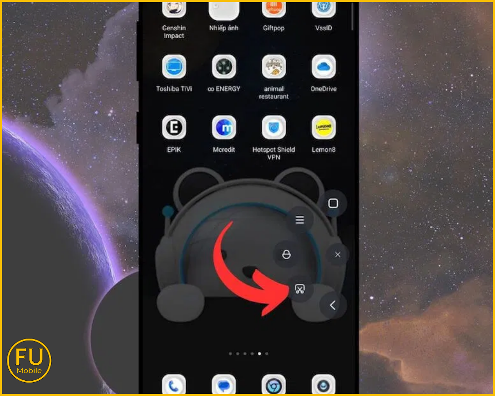 Chạm vào viên bi ảo hiện trên cạnh màn hình và chọn biểu tượng chiếc kéo để thực hiện lệnh chụp