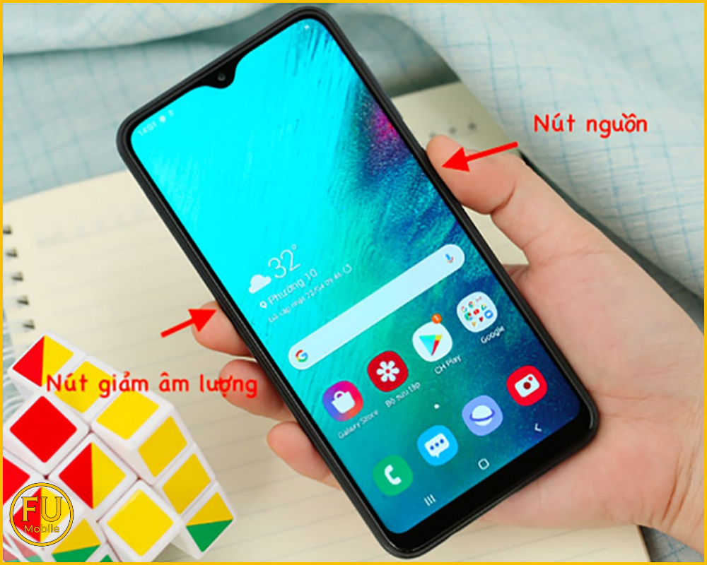 Nhấn cùng lúc Nút Nguồn và Nút Tăng âm lượng để chụp màn hình Samsung