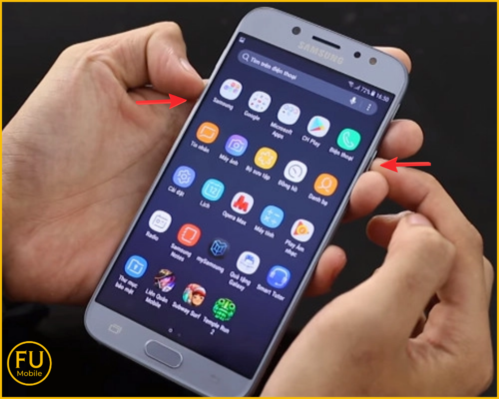 Nhấn giữ nút nguồn và nút tăng và nút tăng/giảm âm lượng cùng lúc