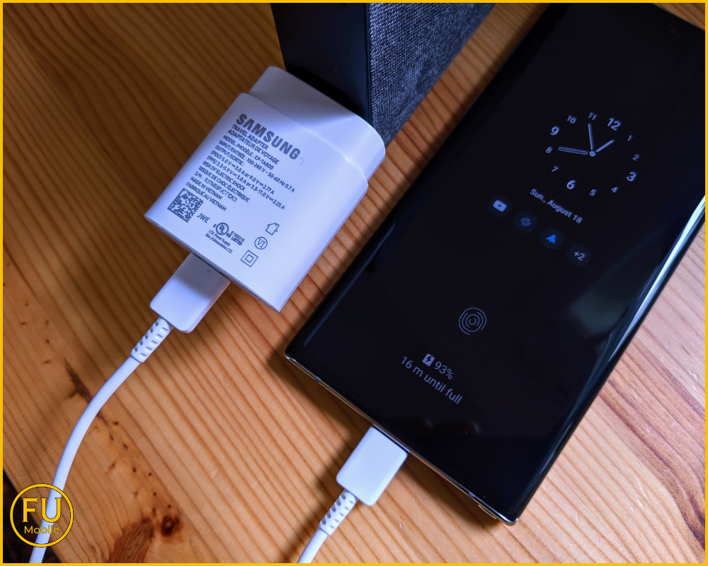 Sạc pin và để máy nghỉ ngơi