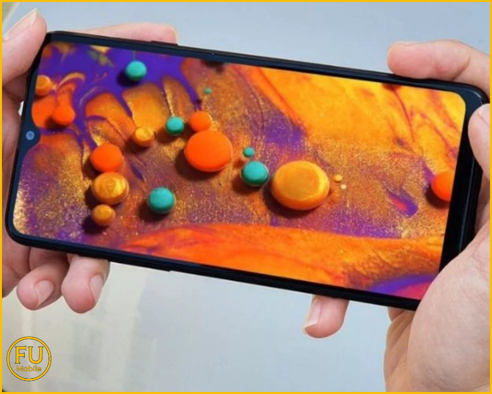 Công nghệ AMOLED cho màu sắc rực rỡ, độ tương phản cao