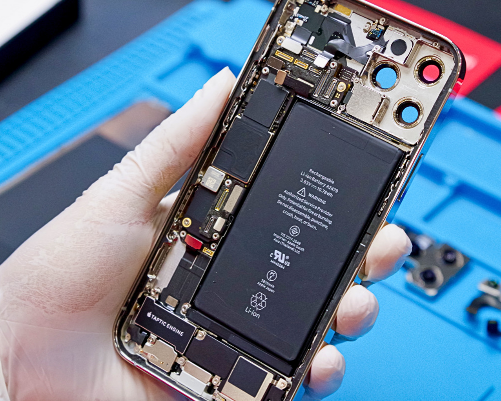 Pin iP 12 Pro