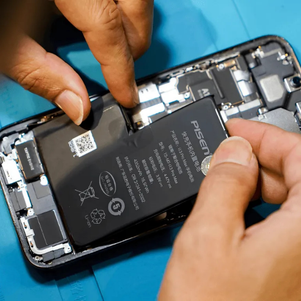 Quy trình thay pin Pisen iPhone 14 Pro Max