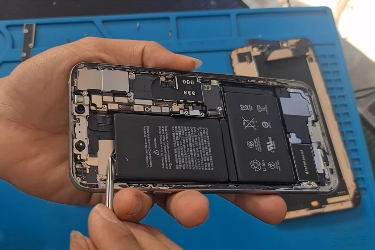 Thay pin mới iPhone Xs Max sẽ giúp cải thiện sự trải nghiệm khi viên pin đã xuống cấp
