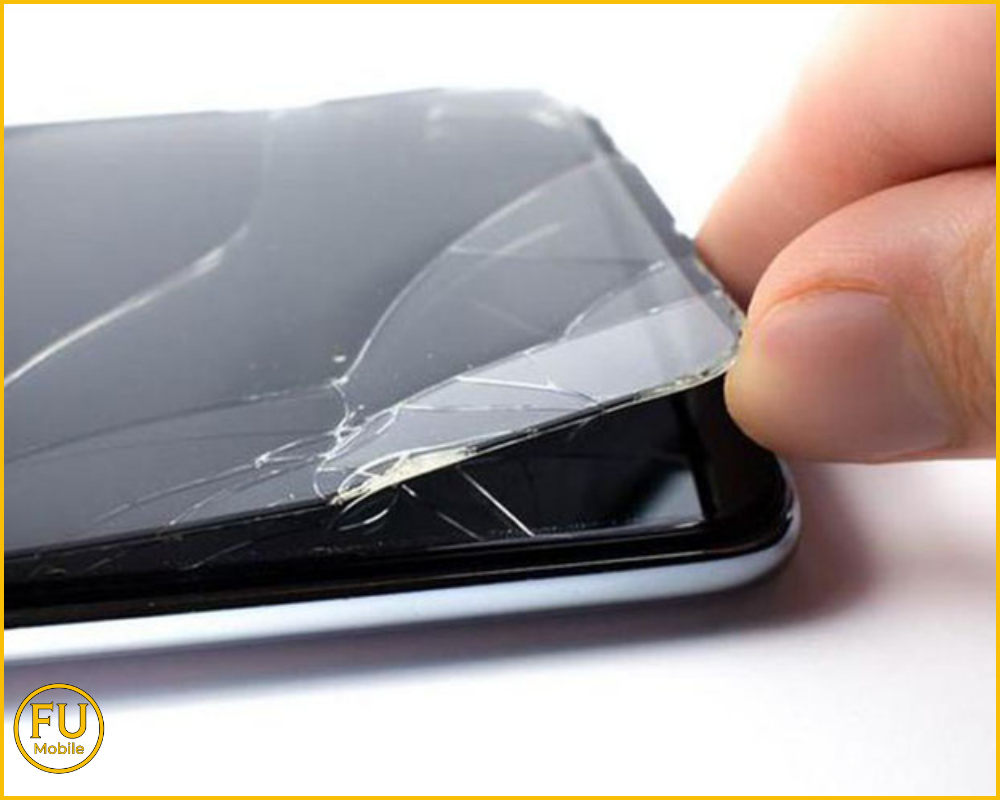 Hãy bóc bỏ lớp kính cường lực bị vỡ càng sớm càng tốt và thay thế bằng một tấm kính mới