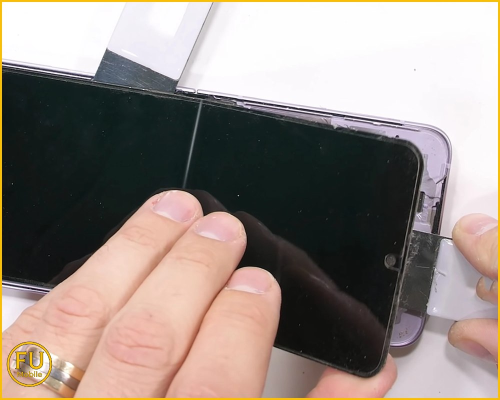 Ép kính màn hình gập Z Flip7 FE