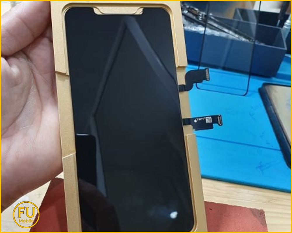 Khuôn ép kính điện thoại