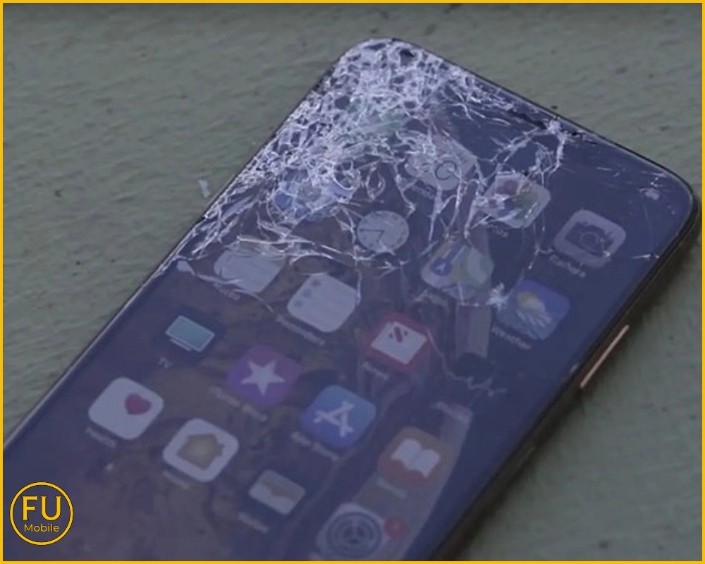 Kính cường lực điện thoại bị nứt sẽ ảnh hưởng đến trải nghiệm người dùng