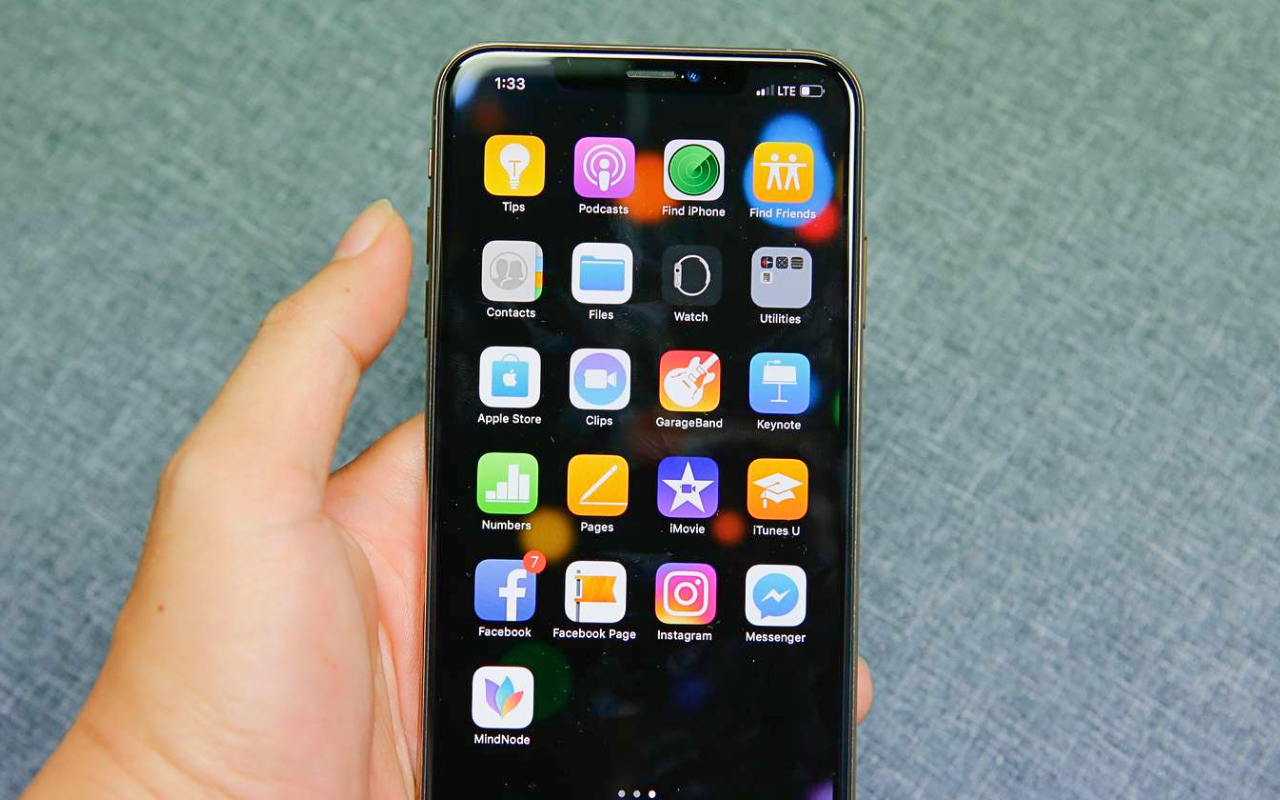 Màn hình iPhone Xs Max