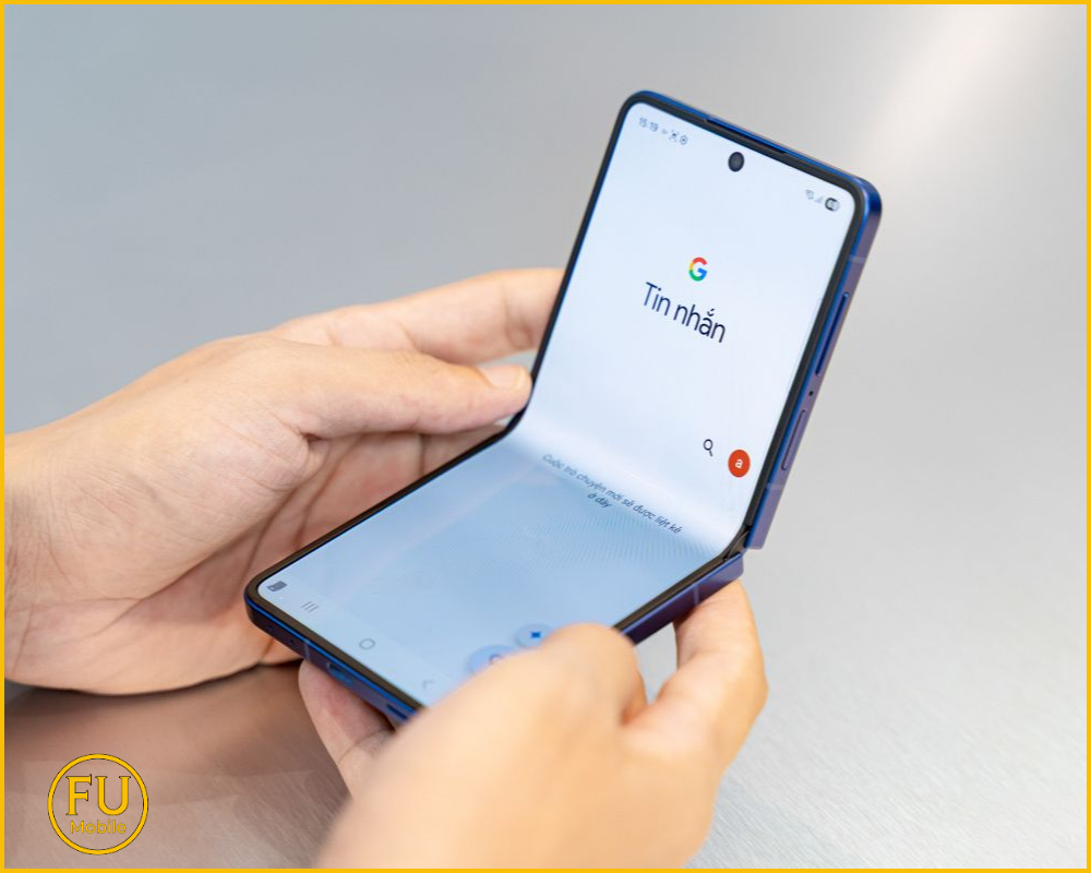 Các lưu ý ép kính Z Flip7 FE an toàn và uy tín bạn cần biết