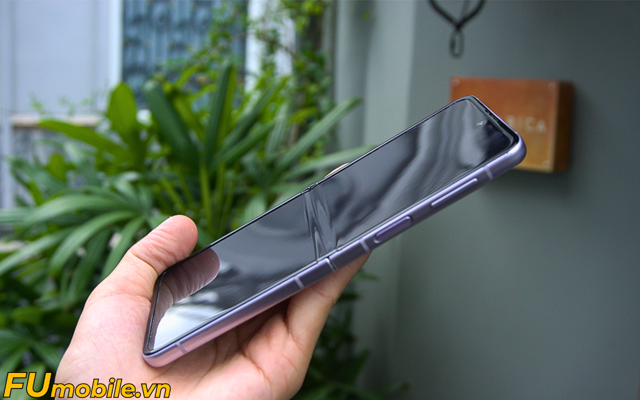 Nếp gấp của Z Flip 3