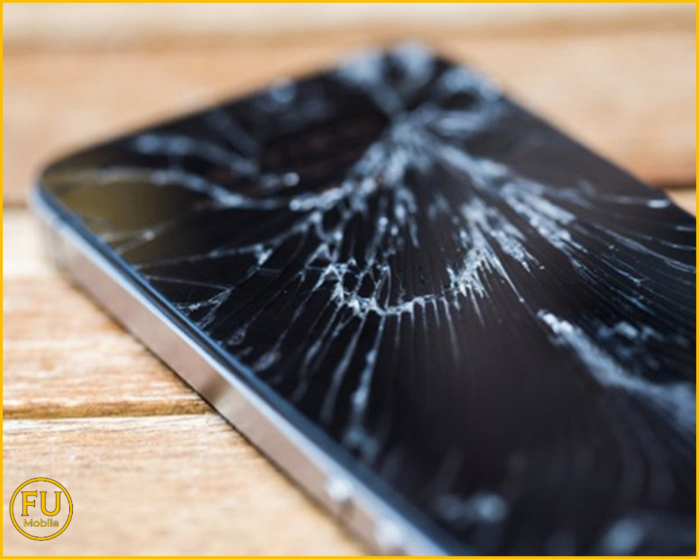 Những rủi ro nếu không xử lý vết nứt kính kịp thời