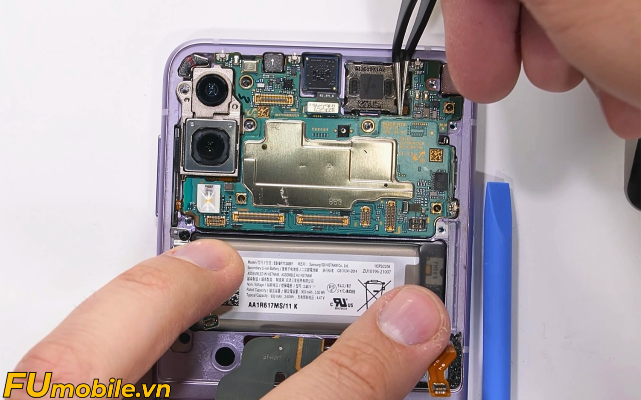 Nơi sửa Samsung Z Flip 4