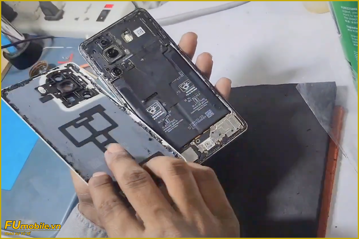 OPPO Reno11 Pro pin chai cần thay mới