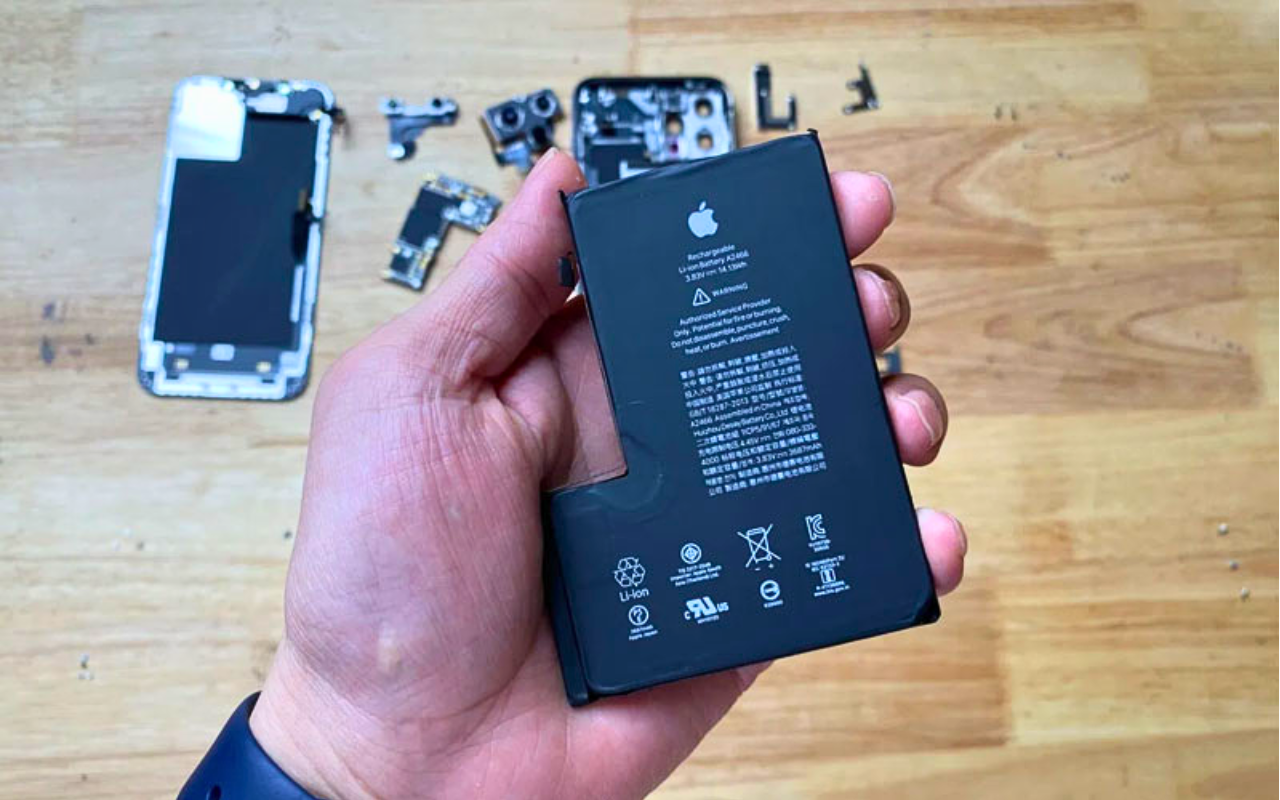 Pin iPhone 13 Pro Max tại FUMobile