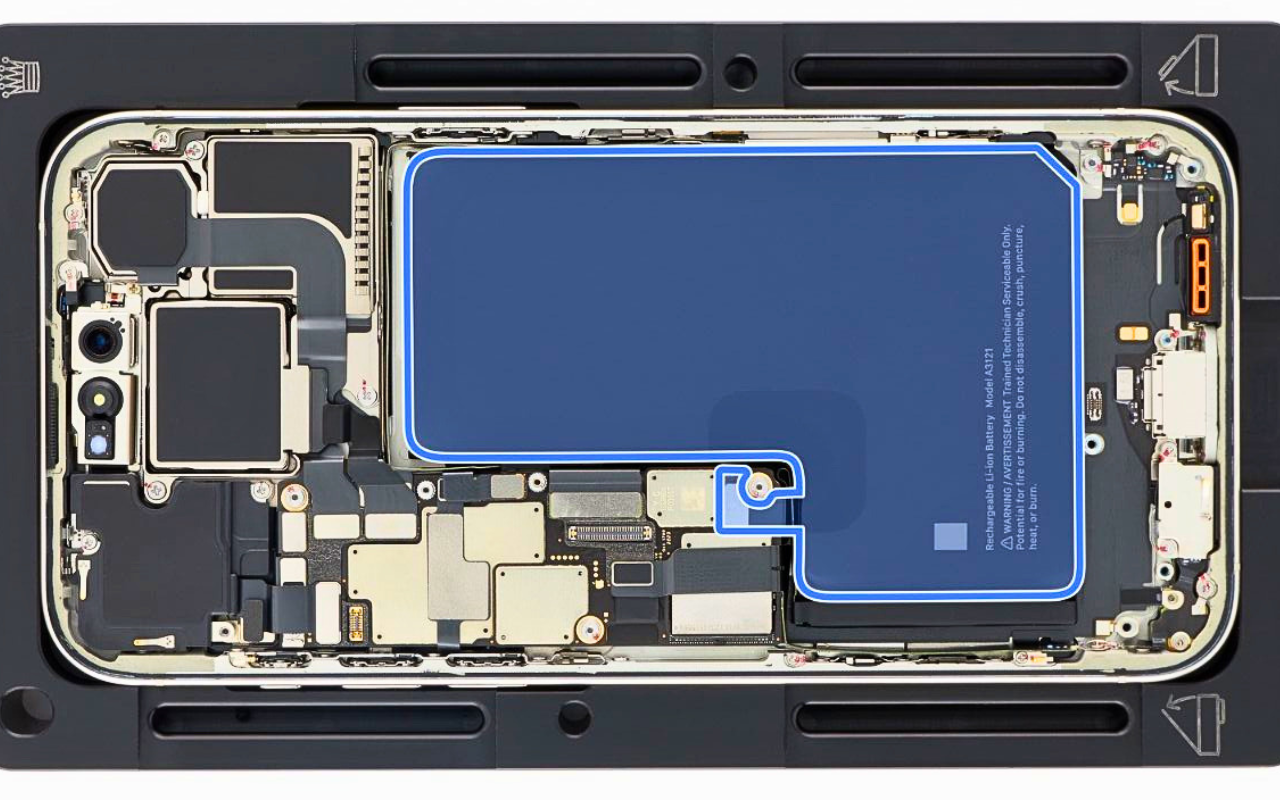 Pin iPhone 15 Pro Max