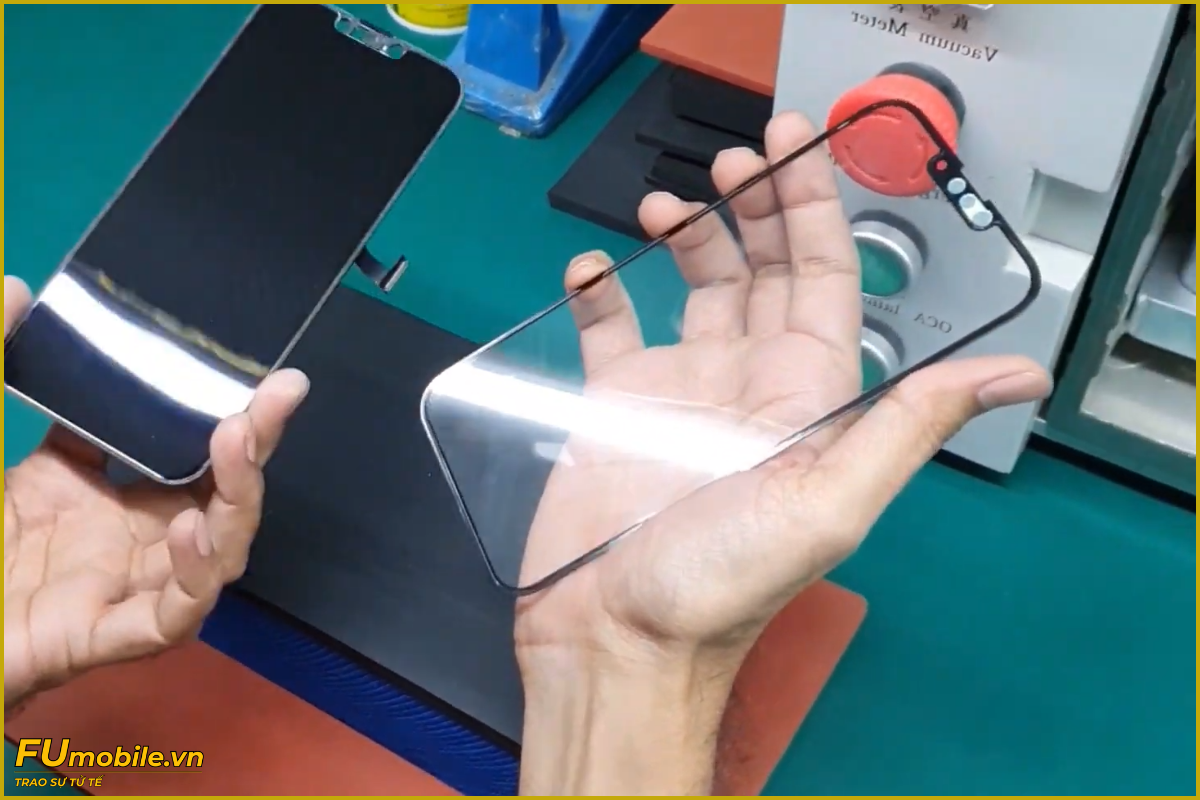 ép kính trên iPhone 13 Pro Max