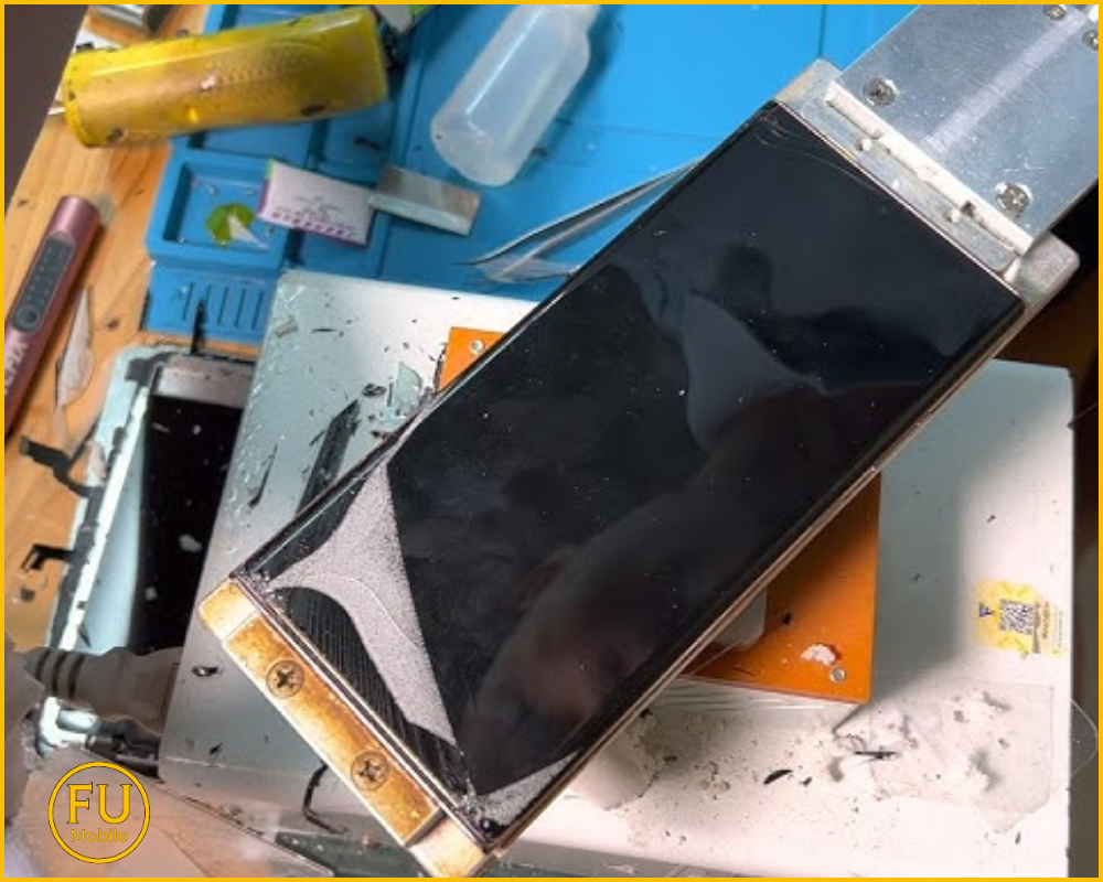 Quy trình ép kính Samsung Galaxy S25 Edge tại FUmobile