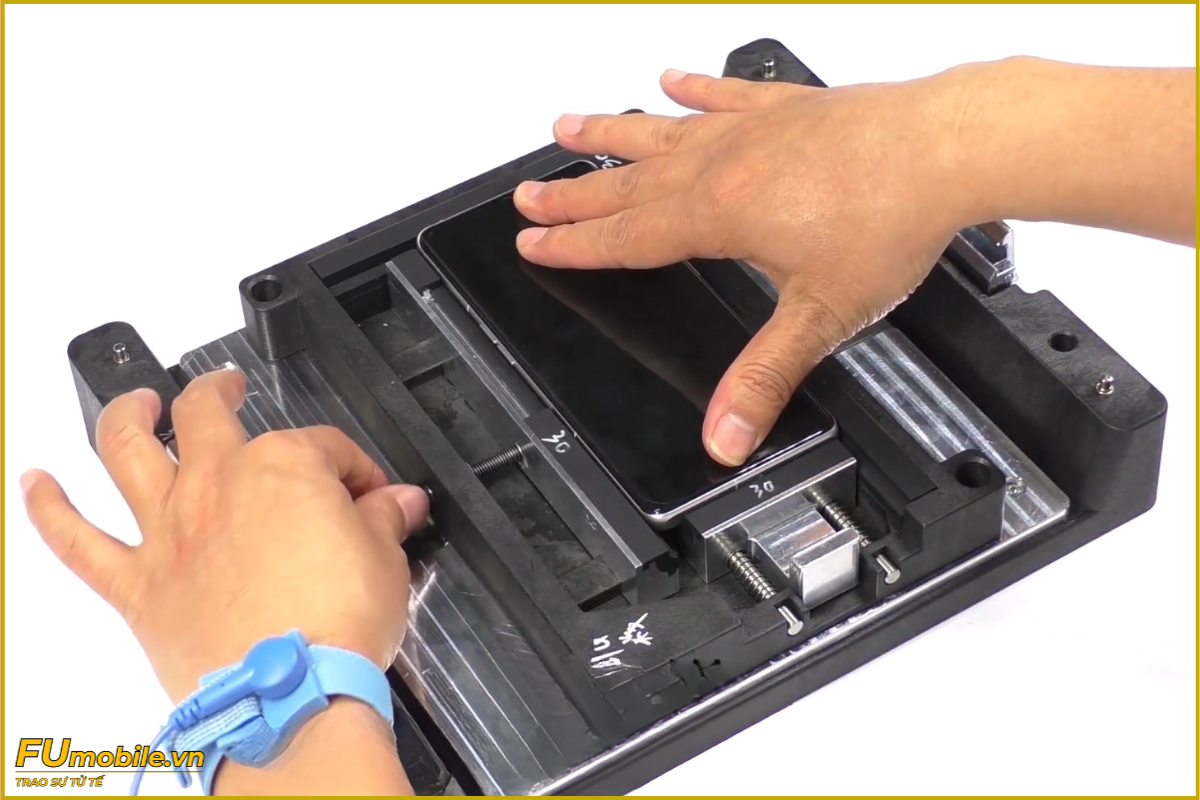 Quy trình thay màn hình OPPO Find X6