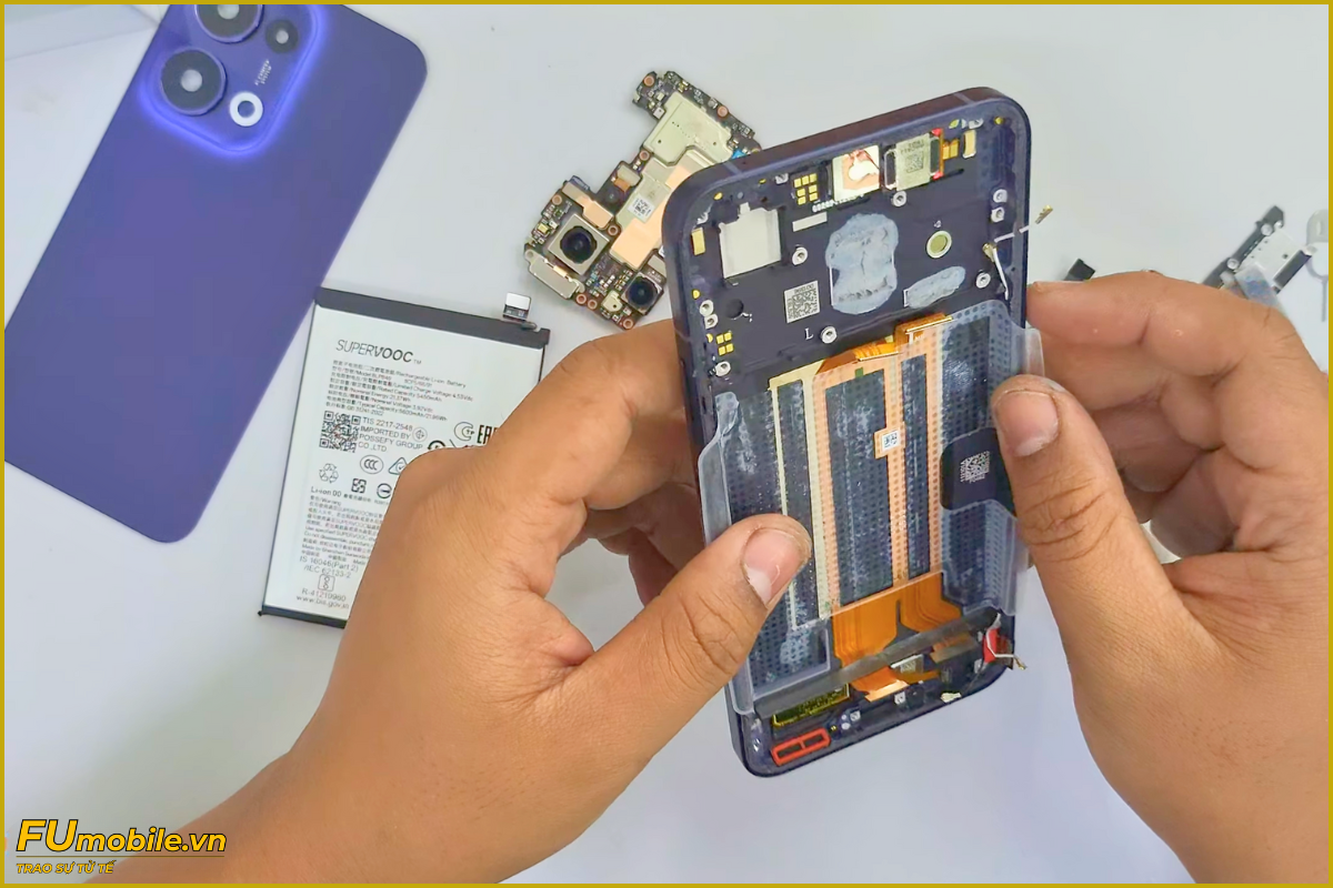 Quy trình thay màn hình Oppo Reno13 5G